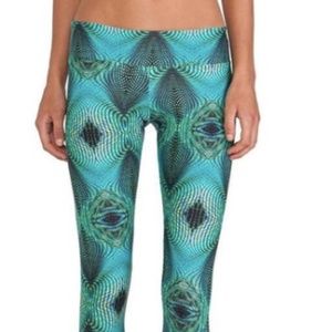 Koral Activewear Synergy Capri XS NWT